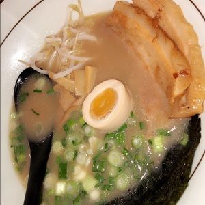 Meet your Posher, Emely